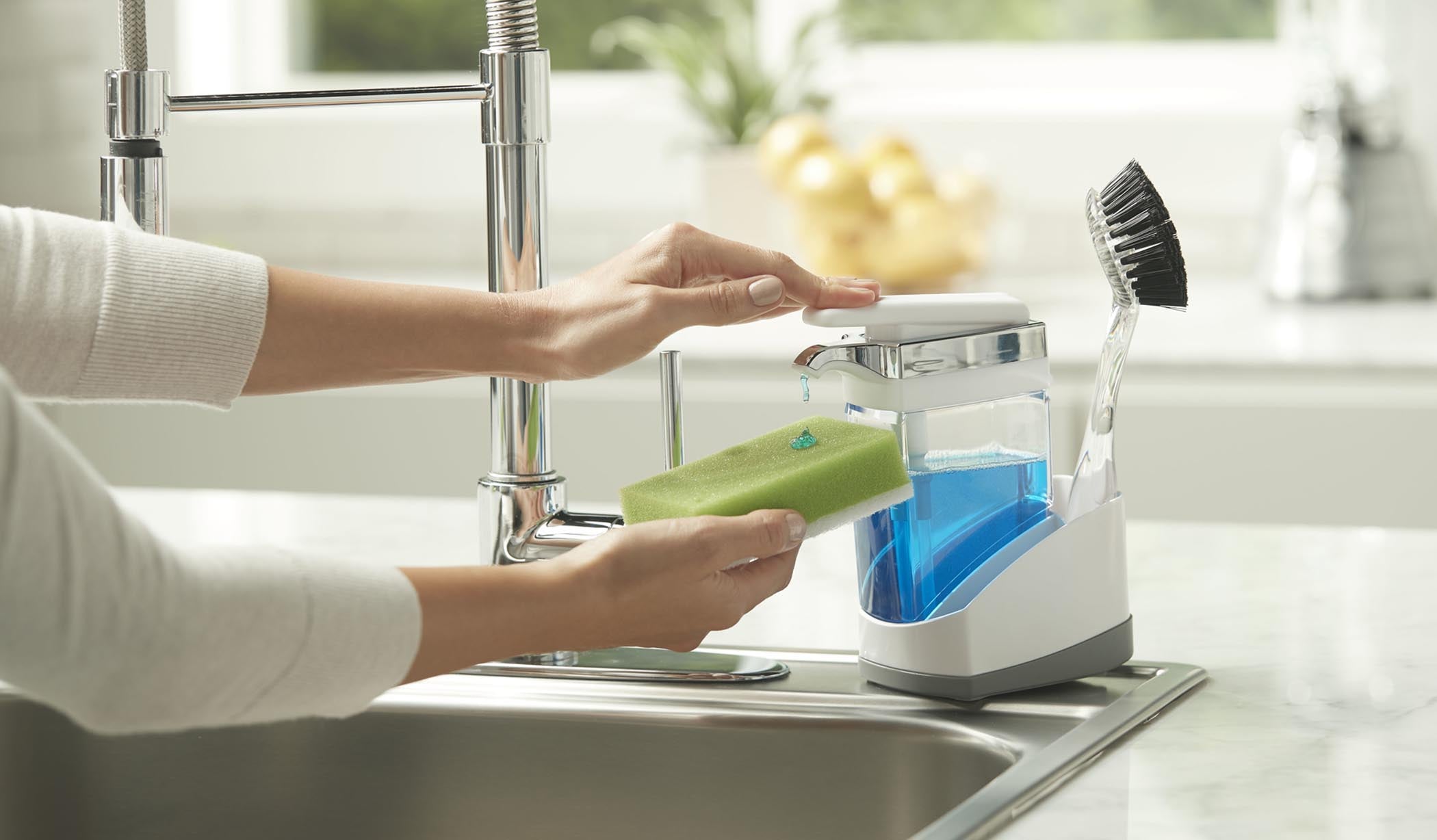 Top Kitchen Cleaning Supplies Every Home Needs 
