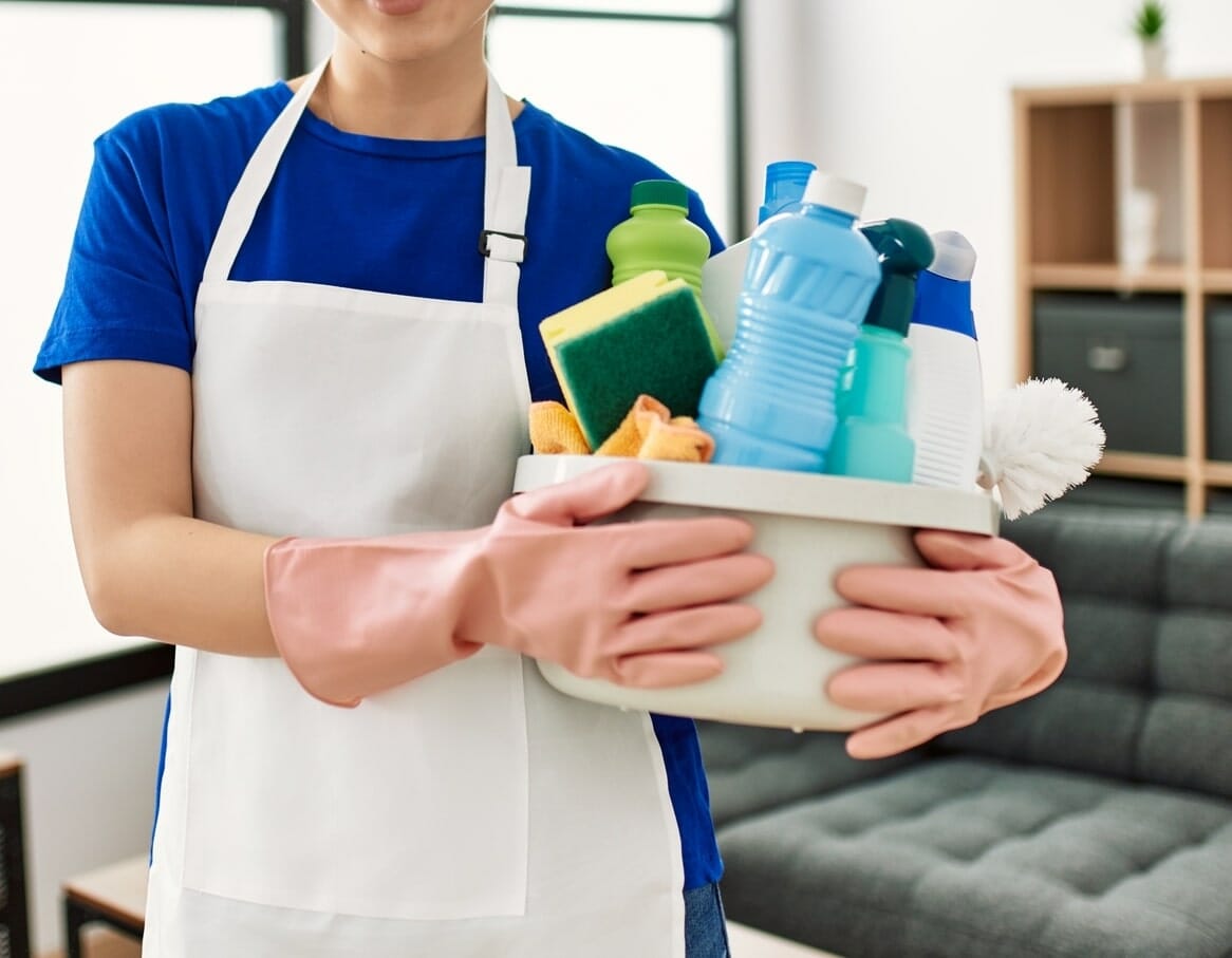 Efficient Cleaning Supplies for Small Apartments